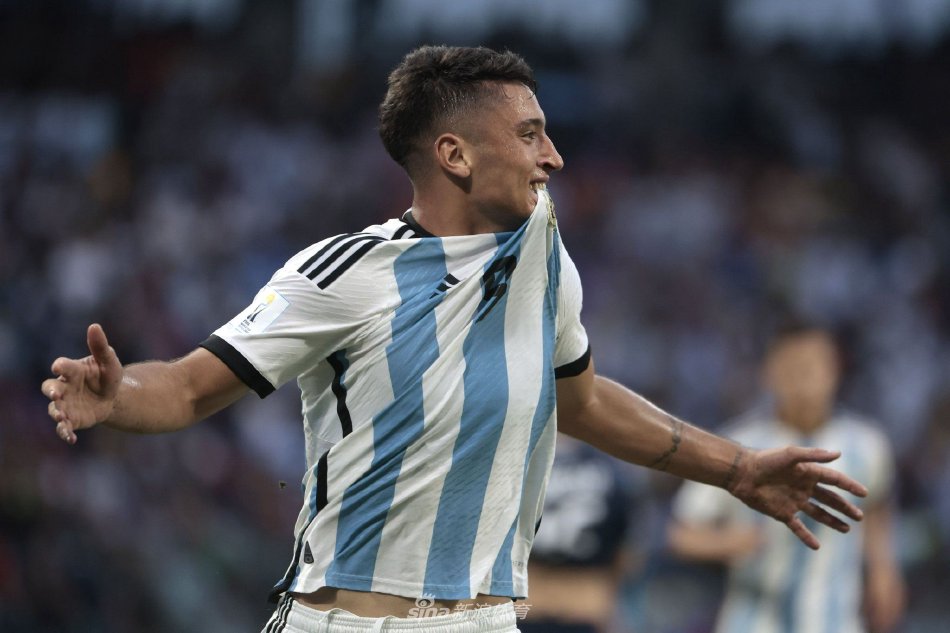 日本足球不 日本足球不